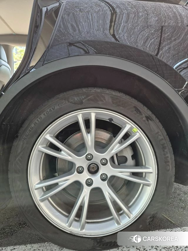 Tesla Model Y id 4302501 из Кореи 8