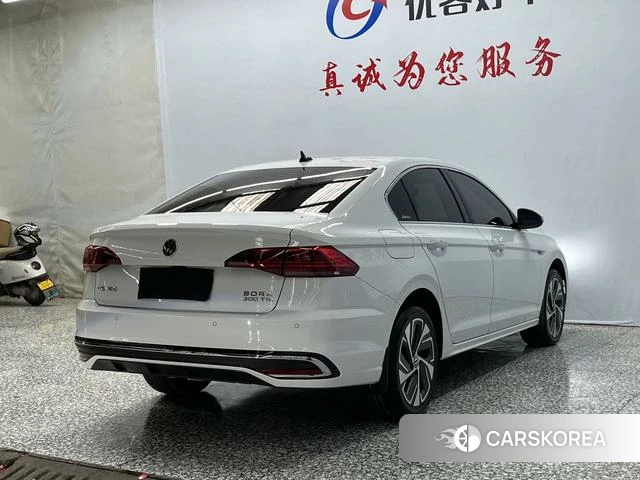 Volkswagen Bora id 4279120 из Китая 8
