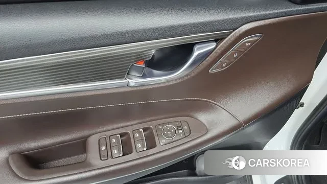 Hyundai Grandeur IG id 3000637 из Кореи 8