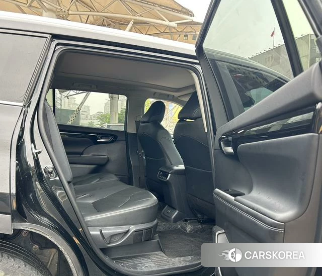 Toyota Highlander id 4299948 из Китая 8