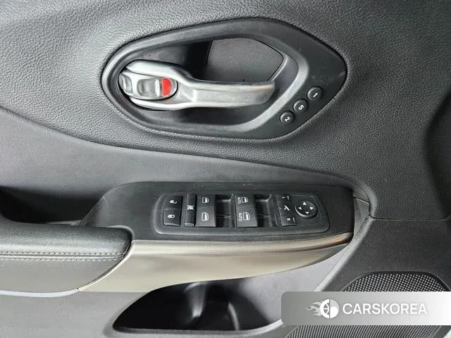 Jeep Cherokee (KL) id 3065464 из Кореи 8