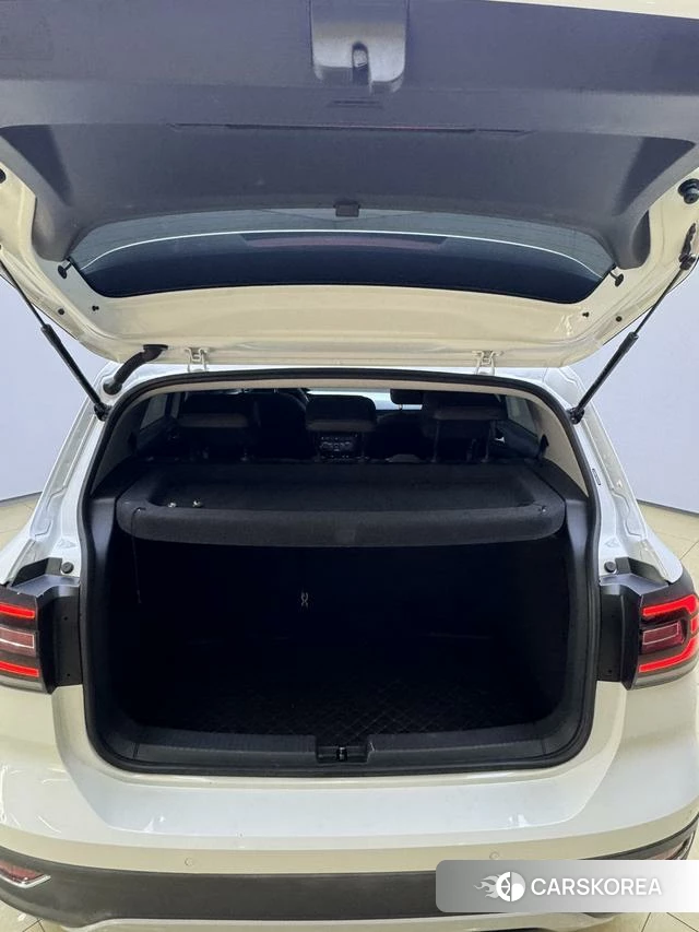 Volkswagen Exploring the shadow id 4265875 из Китая 8