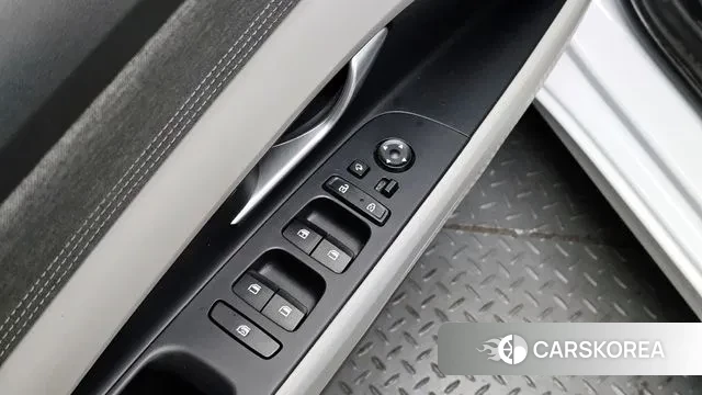 Hyundai Avante (CN7) id 3437491 из Кореи 8