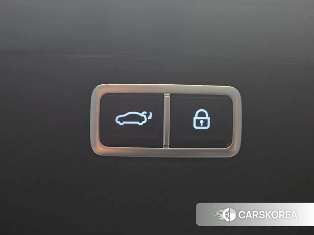 Hyundai Grandeur Hybrid (GN7) id 4935412 из Кореи 8