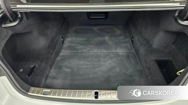 BMW 7 Series (G11) id 4501514 из Кореи 8