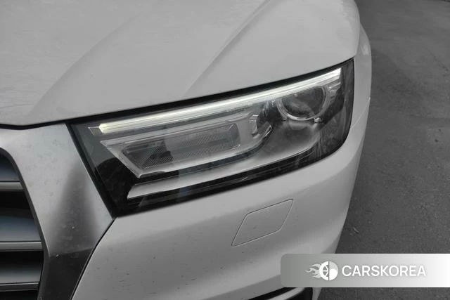 Audi Q5L id 4207915 из Китая 8