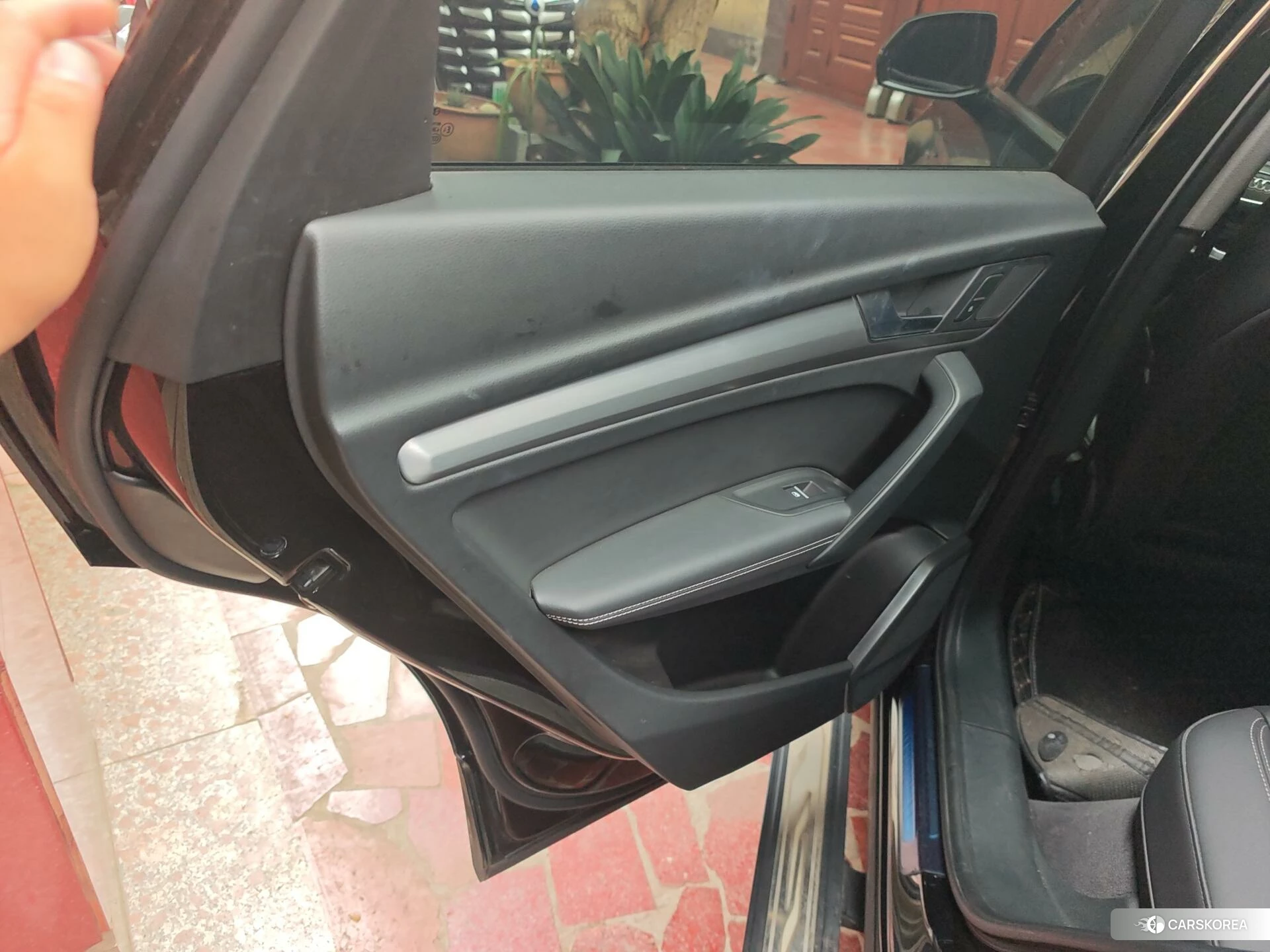 Audi Q5L id 4455070 из Китая 8