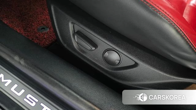 Ford Mustang id 3812270 из Кореи 8