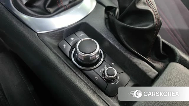 Mazda MX-5 MIATA id 4759865 из Кореи 8