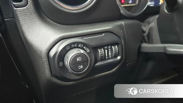 Jeep Wrangler (JL) id 4637932 из Кореи 8