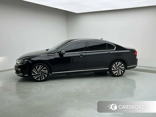 Volkswagen Magotan PHEV id 4307727 из Китая 8