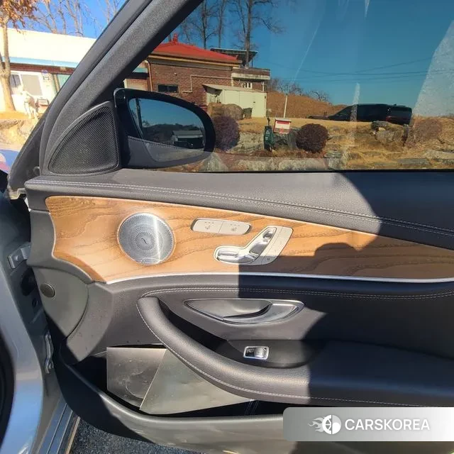 Mercedes-Benz E-Class W213 id 3551991 из Кореи 8