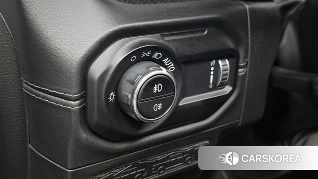 Jeep Wrangler (JL) id 4566039 из Кореи 8