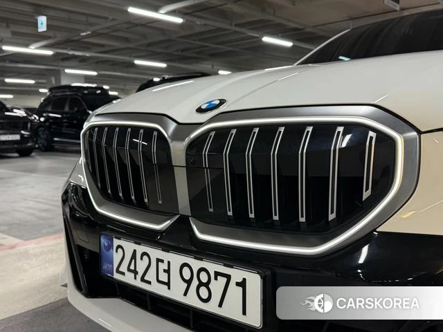 BMW 5 Series (G60) id 3850476 из Кореи 8