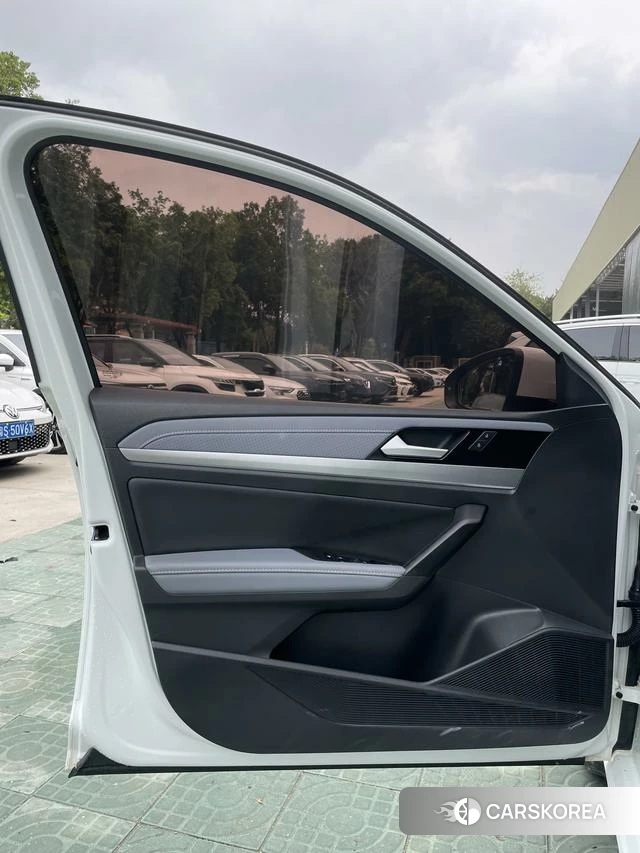 Volkswagen Lavida id 4273832 из Китая 8