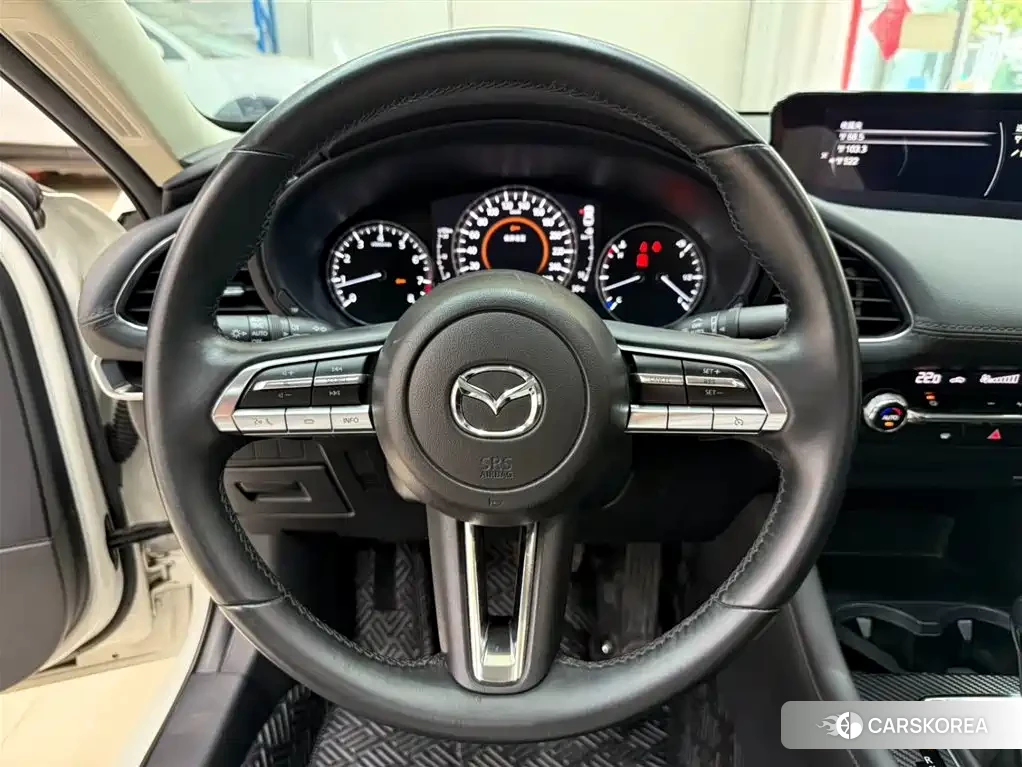 Mazda 3 id 4547930 из Китая 8