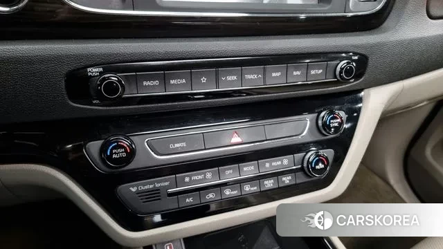 Kia The New Carnival id 2510452 из Кореи 8