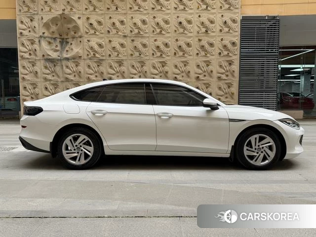 Volkswagen Lingdu id 4314159 из Китая 8