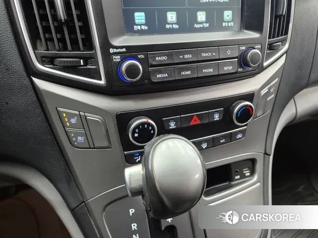 Hyundai The New Grand Starex id 3573436 из Кореи 8