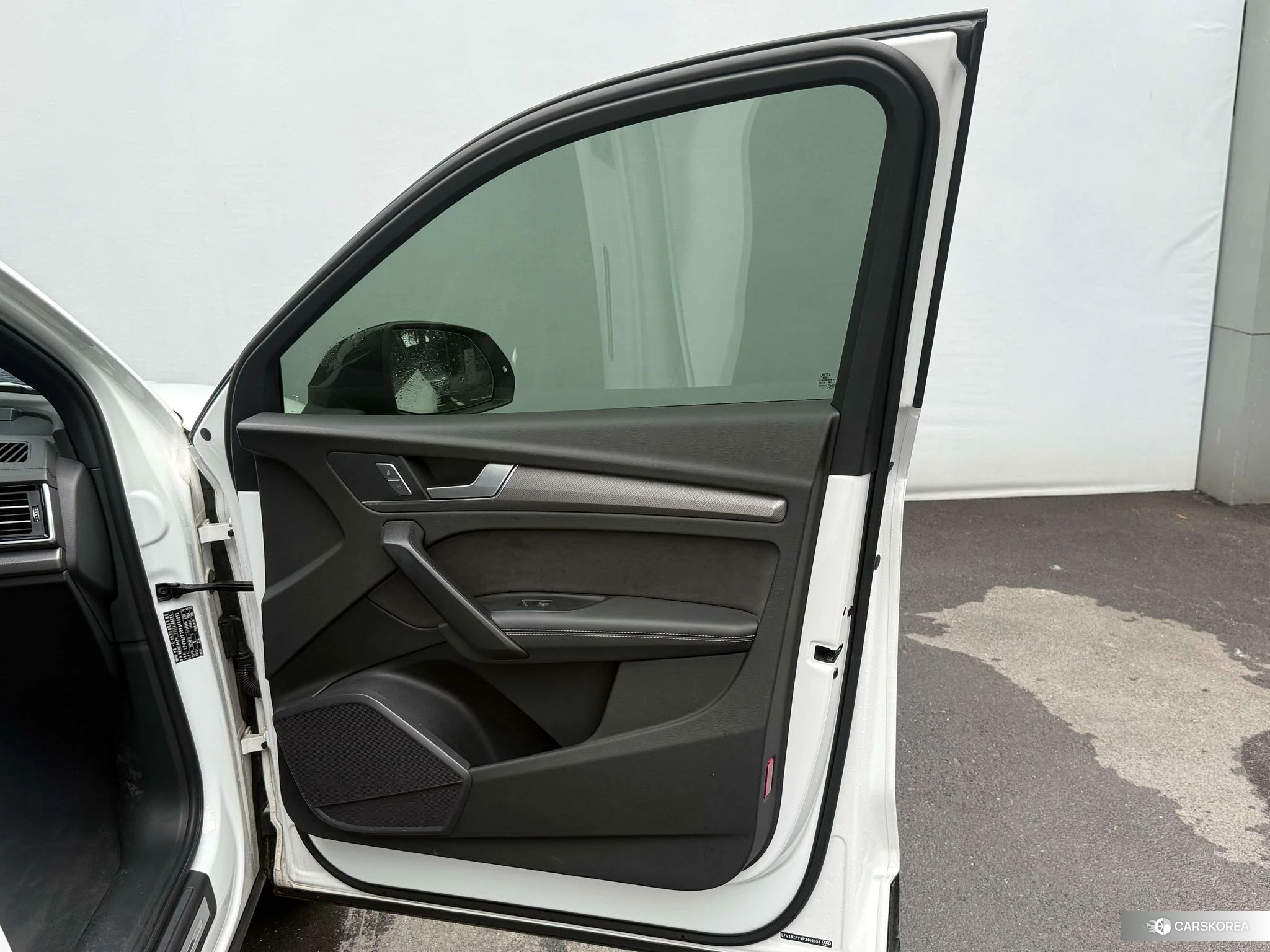 Audi Q5L Sportback id 4440764 из Китая 8