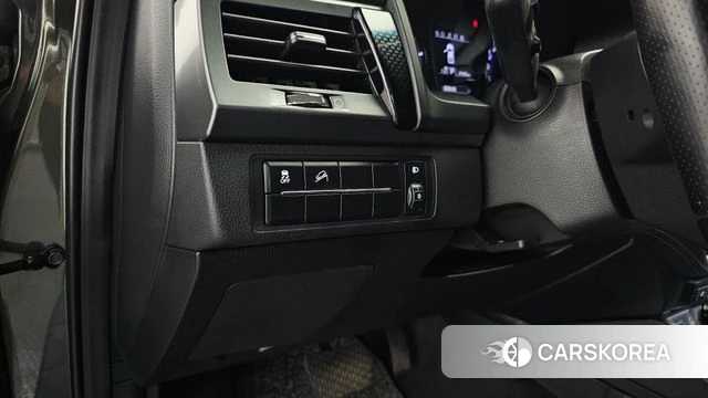 Ssangyong The New Rexton Sports Cannes id 4580581 из Кореи 8