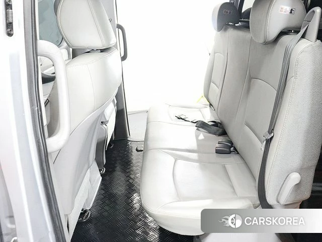Hyundai The New Grand Starex id 4900399 из Кореи 7