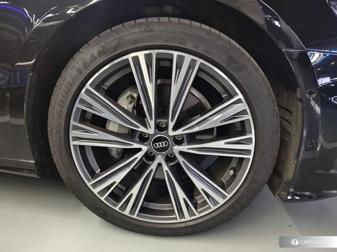 Audi A6L id 4545753 из Китая 8