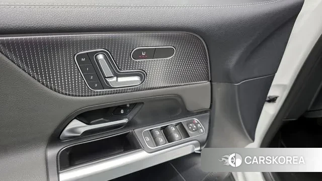 Mercedes-Benz EQB X243 id 3566115 из Кореи 8