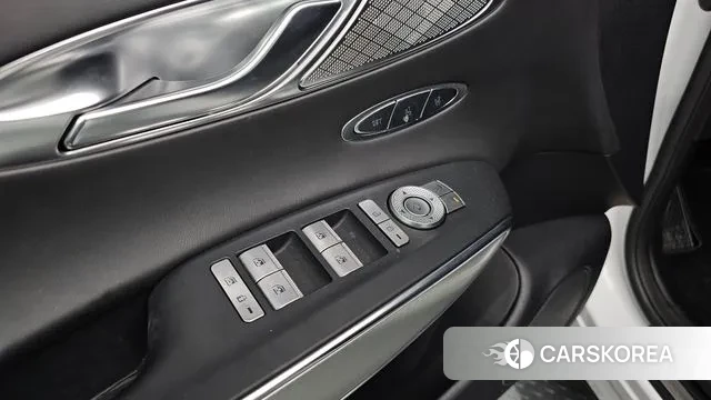 Genesis GV70 id 3372318 из Кореи 8