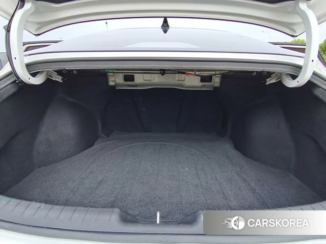 Hyundai Elantra id 4278850 из Китая 8