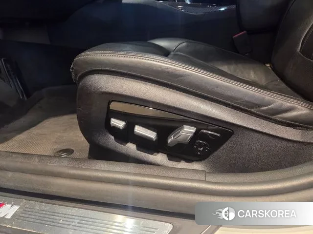 BMW 5 Series (G30) id 3034294 из Кореи 8