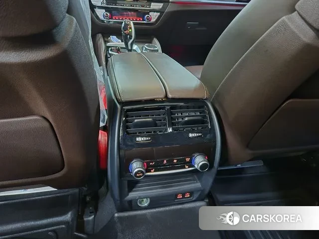 BMW 5 Series (G30) id 3570742 из Кореи 8