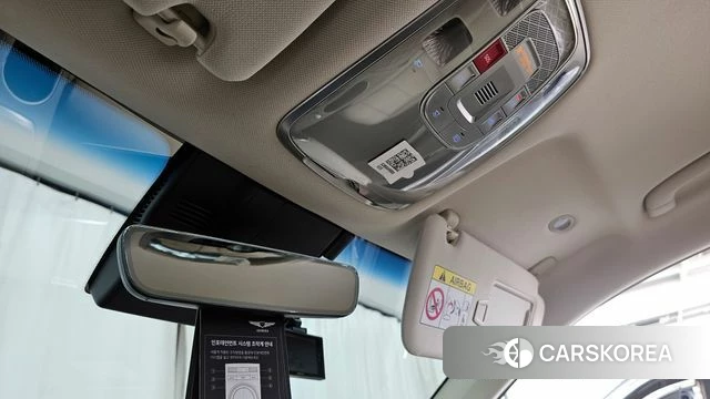 Genesis GV70 id 4224000 из Кореи 8