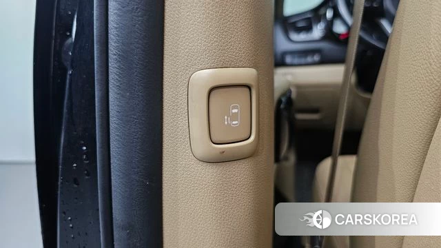 Kia The New Carnival id 4751371 из Кореи 8