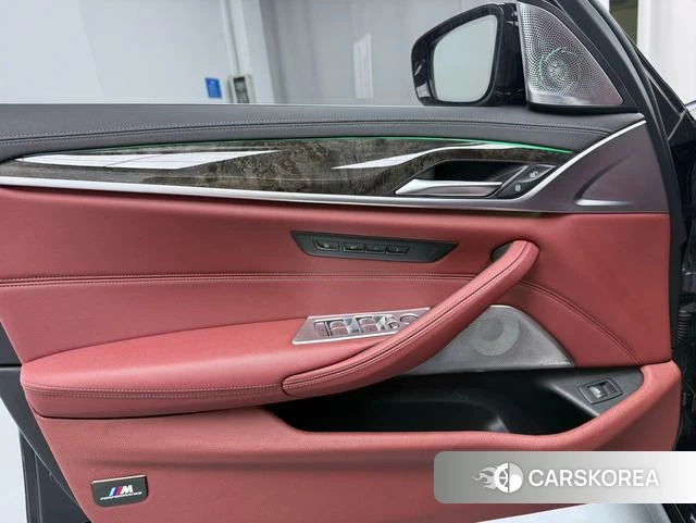BMW 5 series id 4399892 из Китая 8