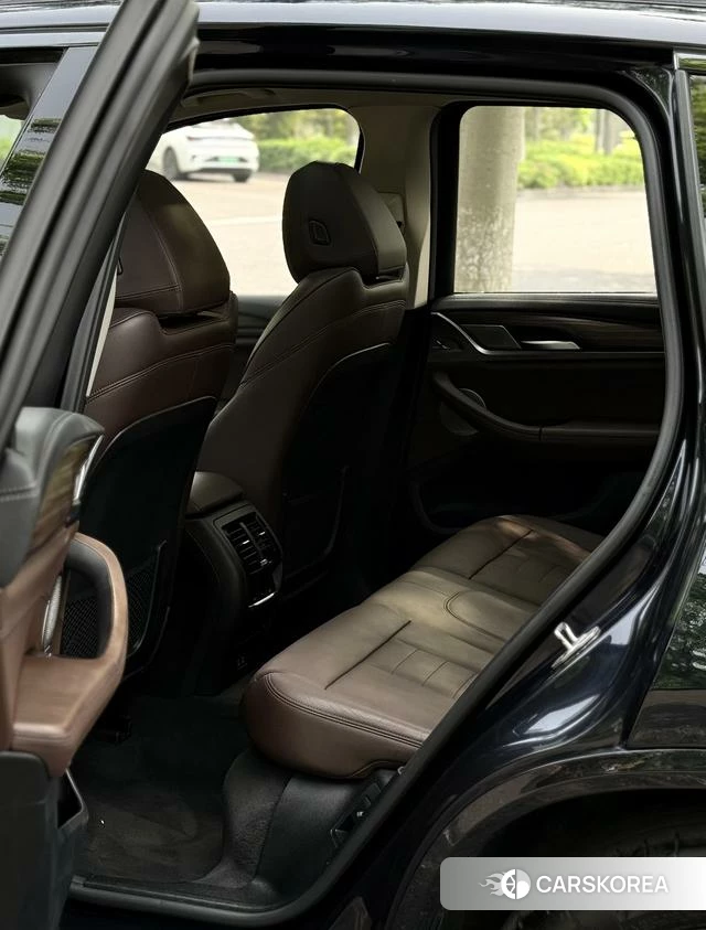 BMW X3 id 4260558 из Китая 8