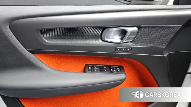 Volvo XC40 id 3753807 из Кореи 8