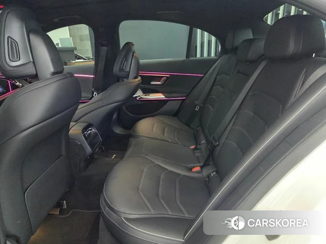 Mercedes-Benz E-Class W214 id 4700660 из Кореи 8
