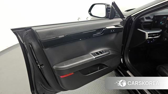 Hyundai Grandeur (GN7) id 3903380 из Кореи 8