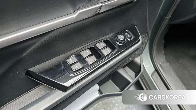 Ssangyong Torres id 3610438 из Кореи 8