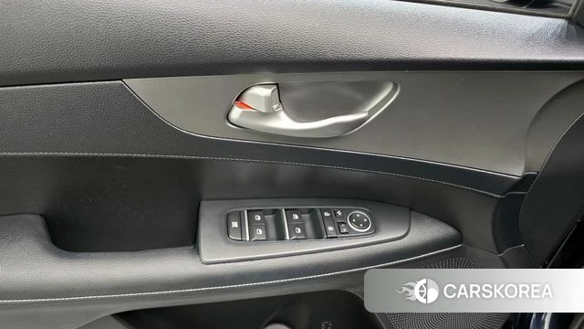Kia Come New K3 id 4411218 из Кореи 8