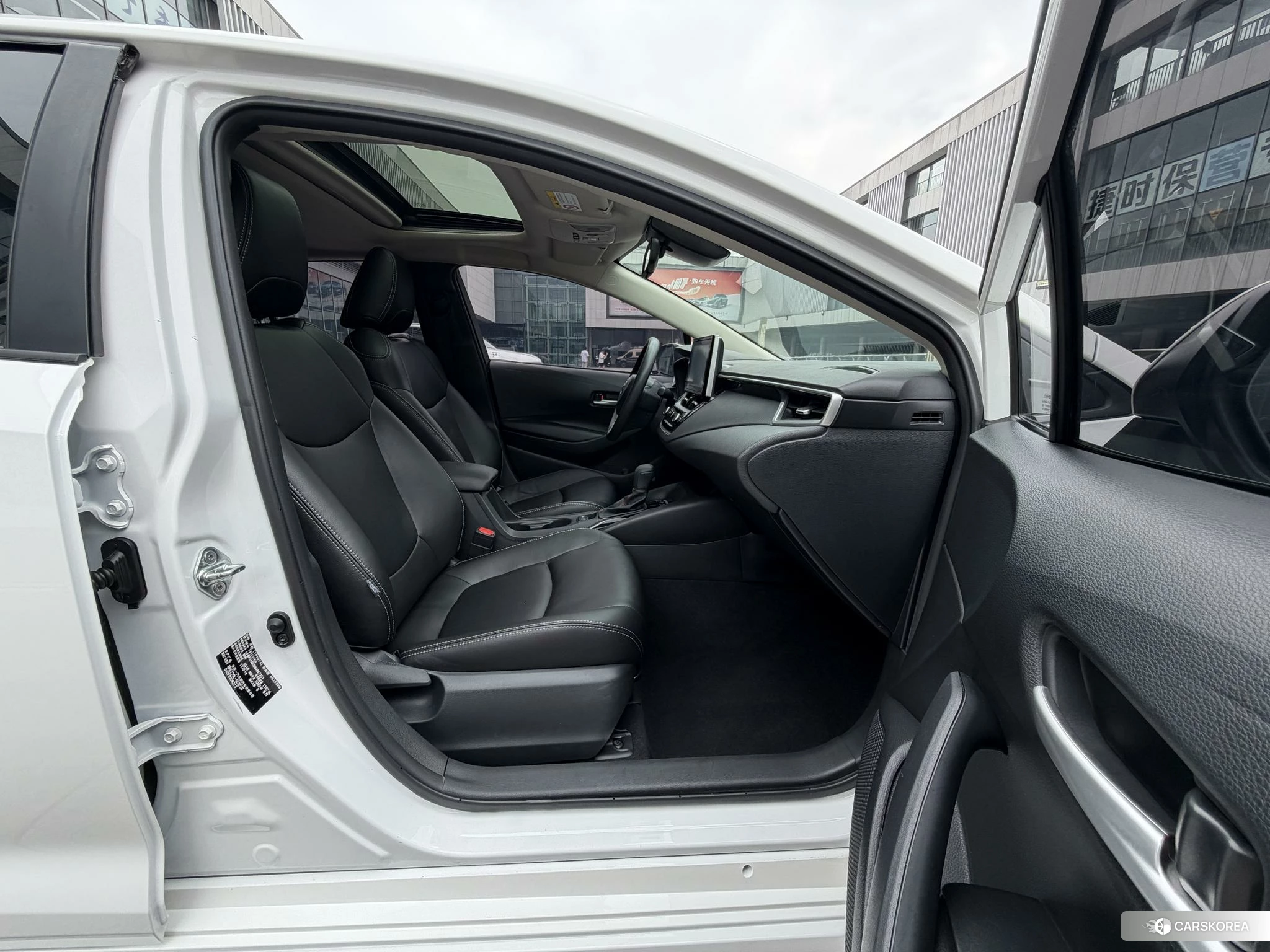 Toyota Corolla id 4441065 из Китая 8