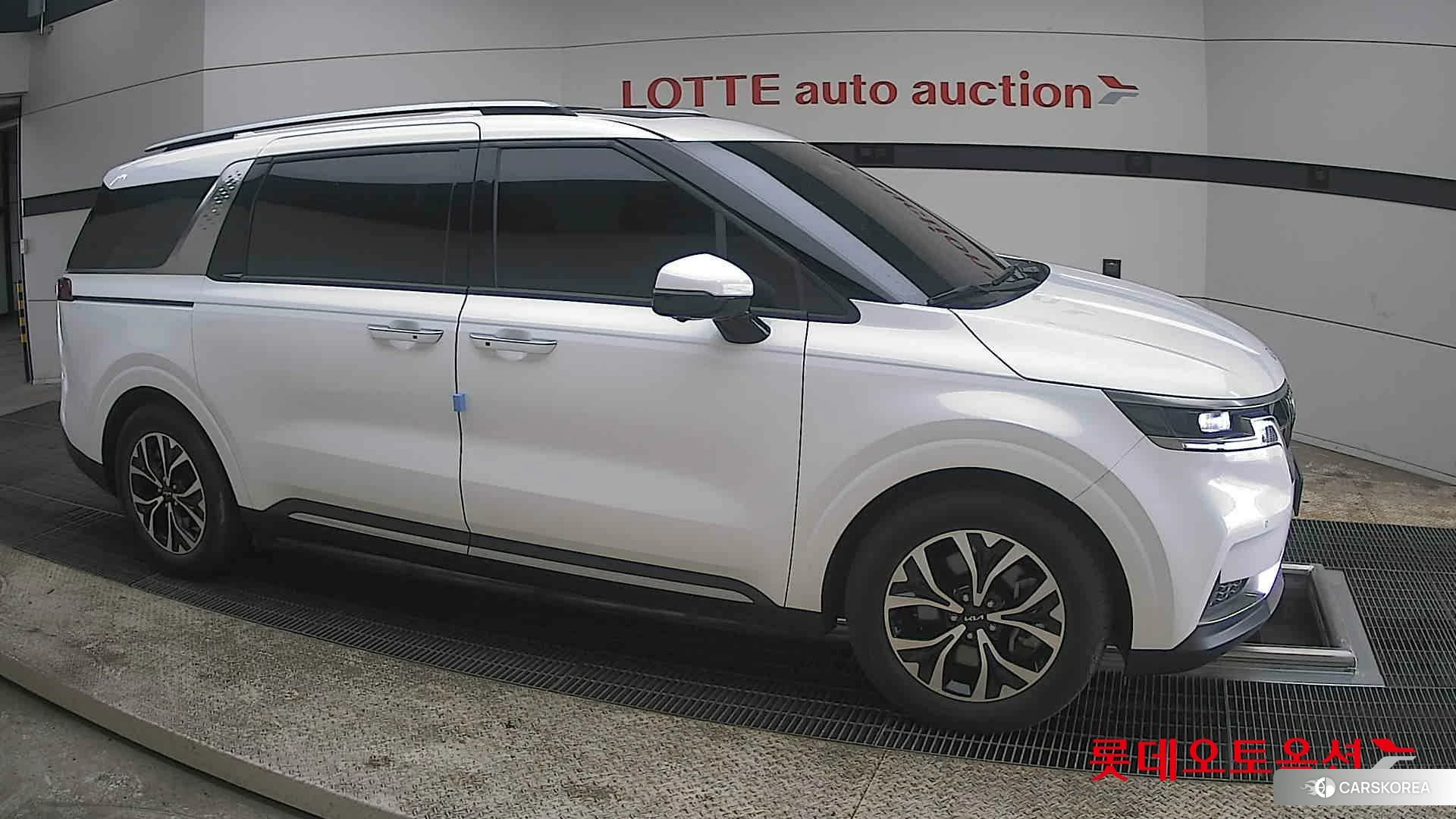 Kia Carnival id 3875767 из Кореи 8