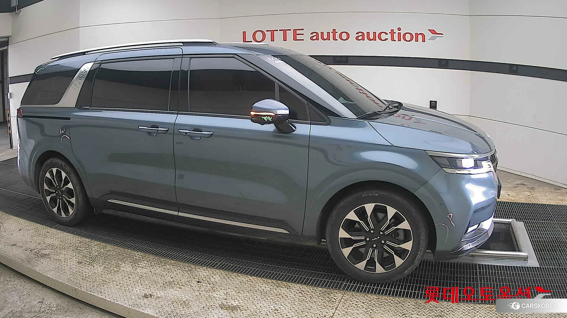 Kia Carnival id 3888400 из Кореи 8