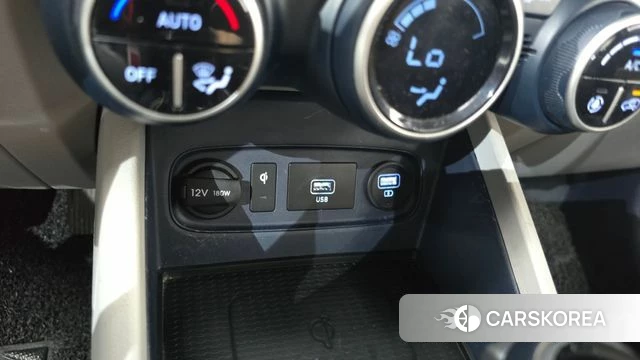 Hyundai Venue id 4662603 из Кореи 8