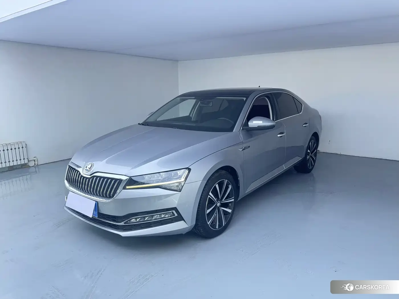 Skoda Superb id 4685929 из Китая 8