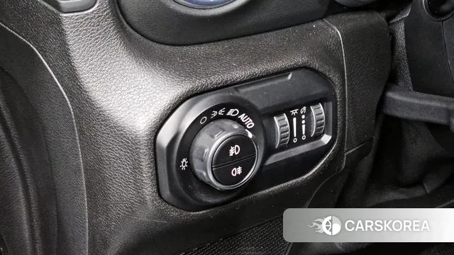 Jeep Wrangler (JL) id 3270287 из Кореи 8