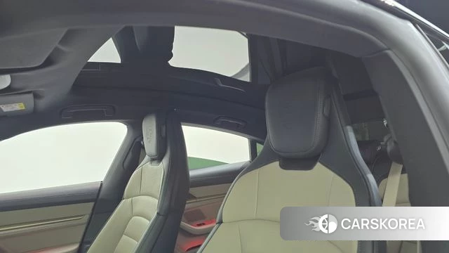 Porsche Taycan id 4381055 из Кореи 8