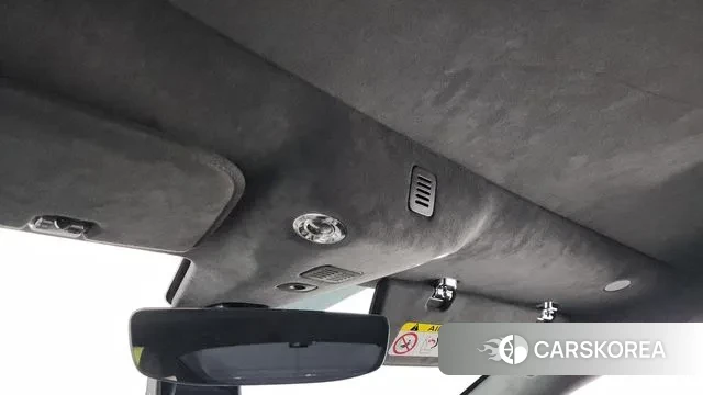 Aston Martin Vantage 2nd Generation id 3483275 из Кореи 8