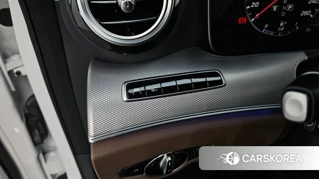 Mercedes-Benz E-Class W213 id 3899542 из Кореи 8